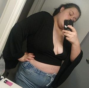 Meet your Posher, Hana